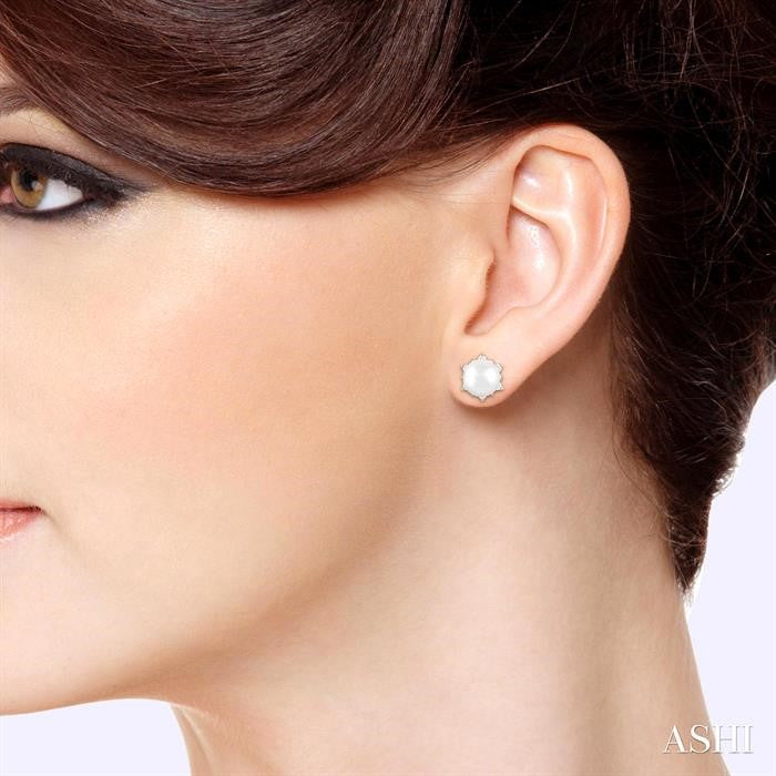 Pearl & Petite Diamond Fashion Earrings