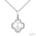 Clover Pearl & Petite Diamond Pendant