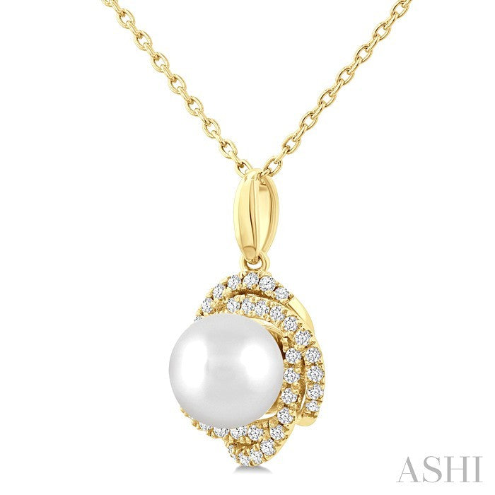 Pearl & Petite Diamond Fashion Pendant