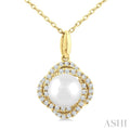 Pearl & Petite Diamond Fashion Pendant
