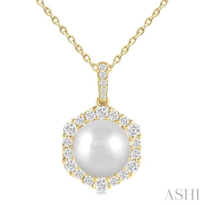 Pearl & Halo Diamond Fashion Pendant
