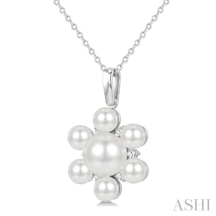 Floral Pearl & Diamond Fashion Pendant
