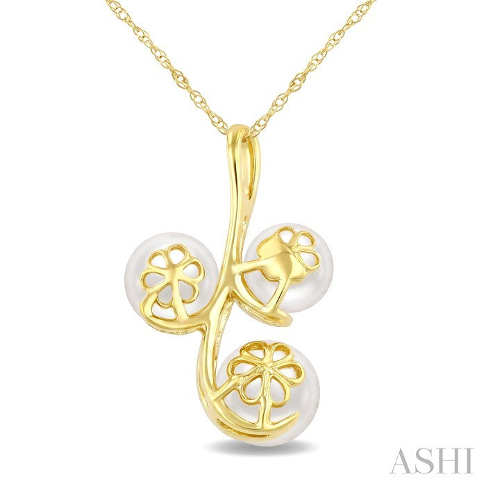3 Stone Pearl & Diamond Fashion Pendant