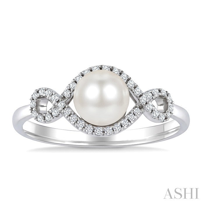 Pearl & Petite Diamond Fashion Ring