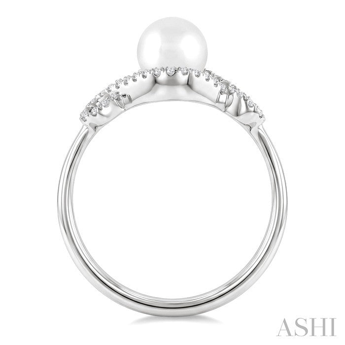 Pearl & Petite Diamond Fashion Ring