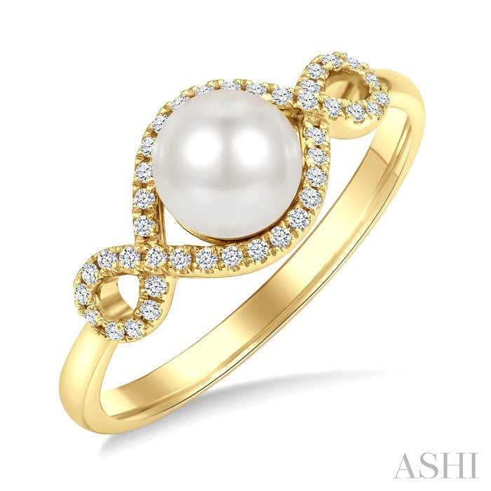 Pearl & Petite Diamond Fashion Ring