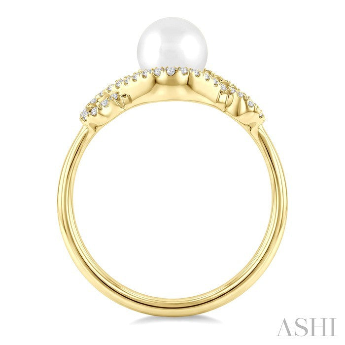Pearl & Petite Diamond Fashion Ring