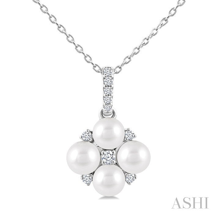 Pearl & Diamond Fashion Pendant