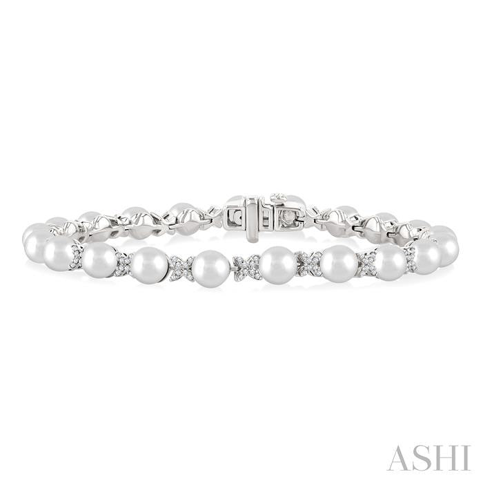 Pearl & Diamond Floral Fashion Bracelet