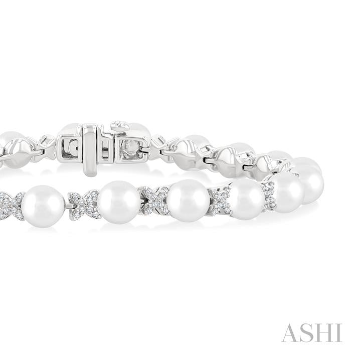 Pearl & Diamond Floral Fashion Bracelet
