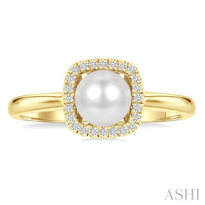 Pearl & Petite Halo Diamond Fashion Ring
