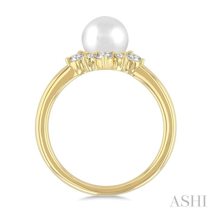 Pearl & Diamond Fashion Ring