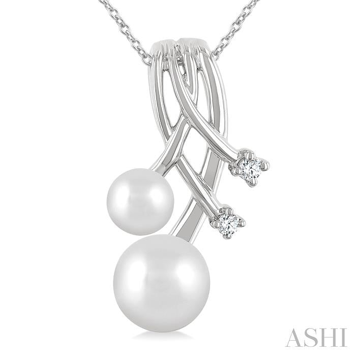 Pearl & Diamond Fashion Pendant