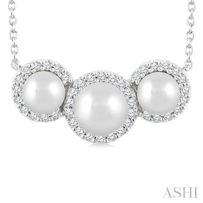 Round Shape Past Present & Future Pearl & Halo Diamond Pendant