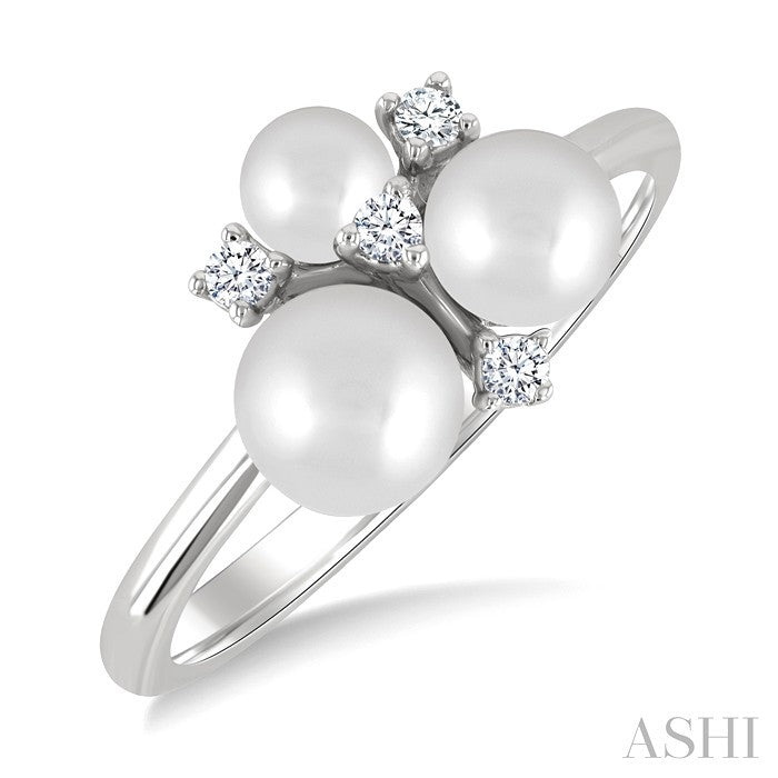 Pearl & Diamond Fashion Ring