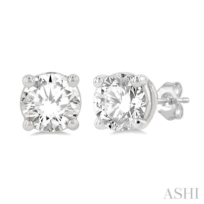 Round Shape Diamond Stud Earrings