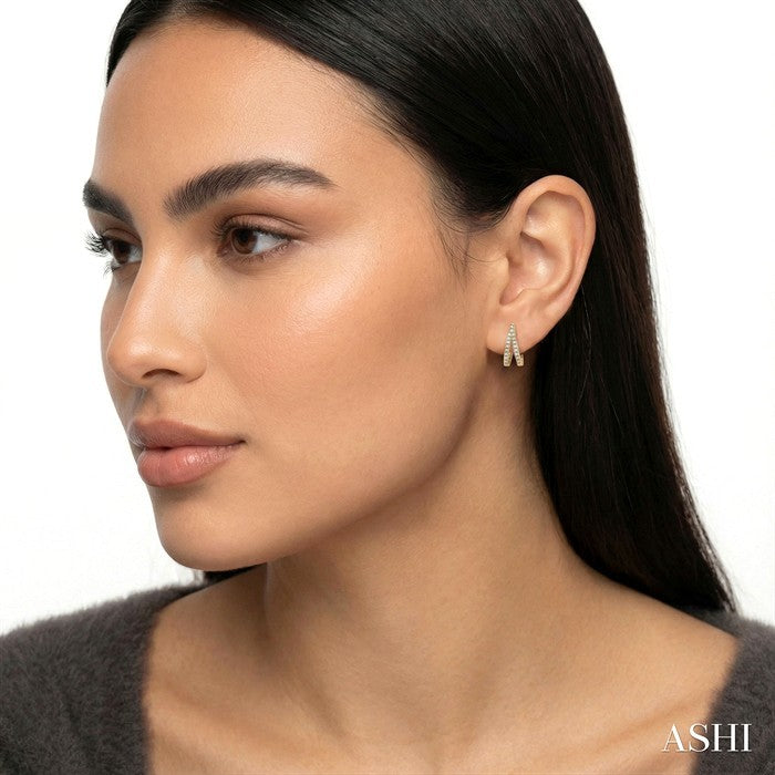 Split Petite Diamond Huggie Fashion Earrings