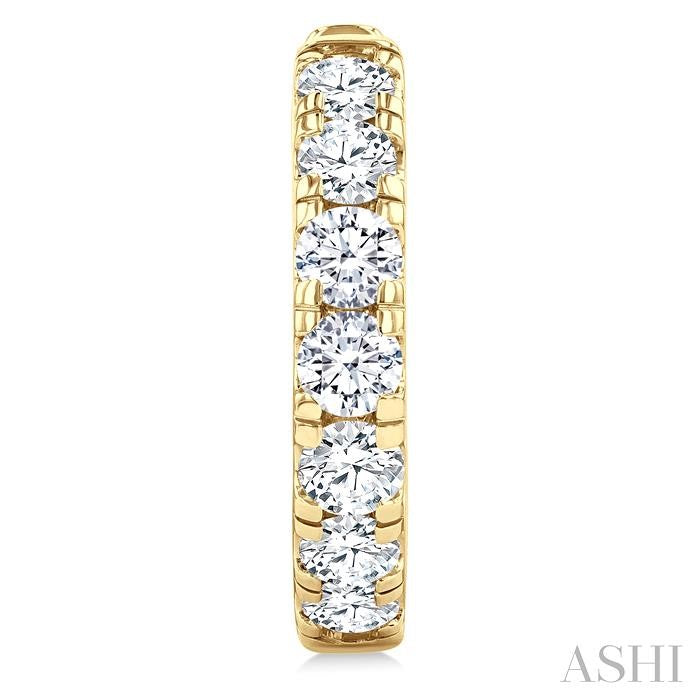 Round Shape Diamond Hoop Earrings