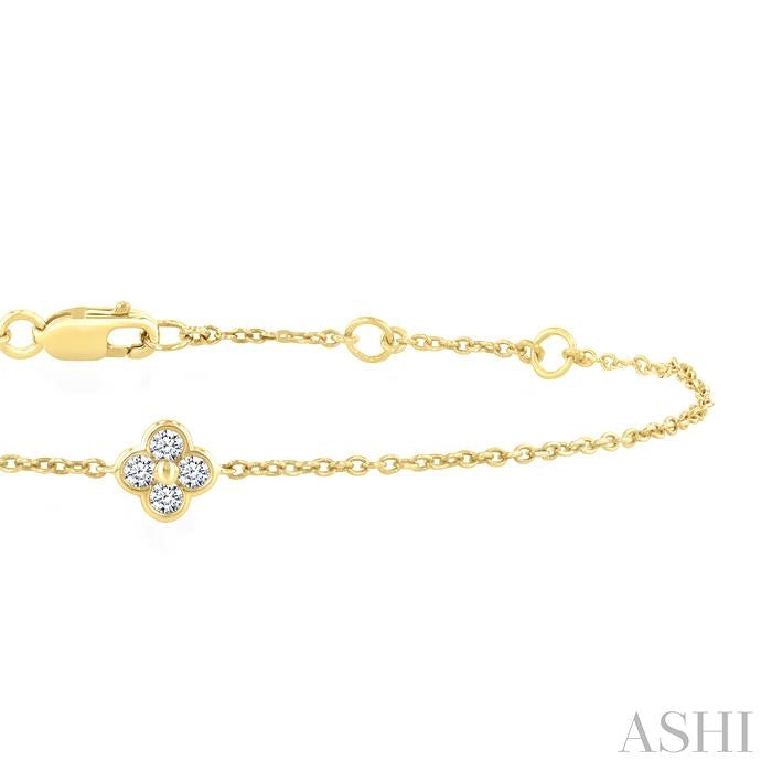 Clover Bezel Petite Diamond Fashion Chain Bracelet