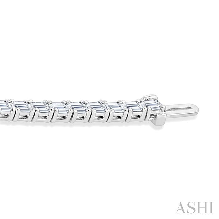 Emerald Shape East-West Diamond Tennis Bracelet