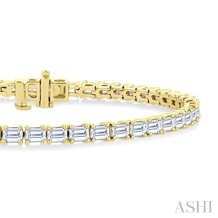 Emerald Shape East-West Diamond Tennis Bracelet