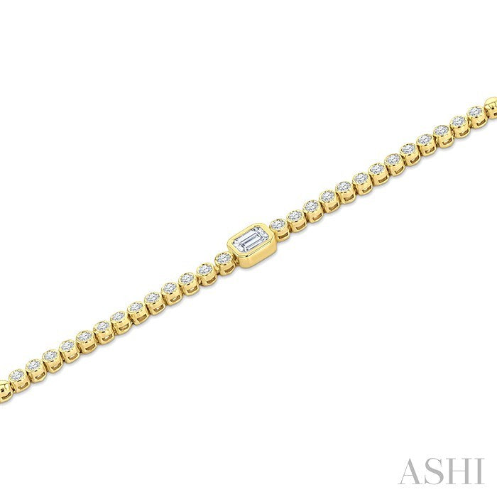 Luna Bezel Emerald Shape Diamond Fashion Bracelet