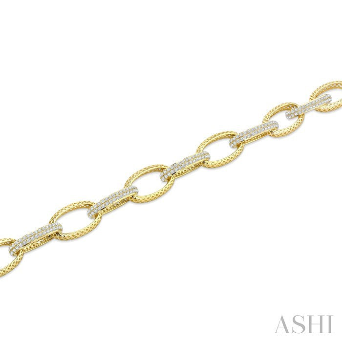 Aeris Gold Bold Oval Shape Link Diamond Fashion Bracelet