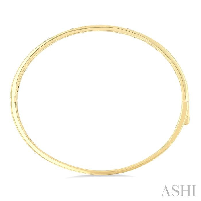 Mixed Shape Flush Bezel Set Diamond Fashion Bangle
