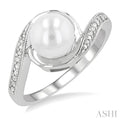 Silver Pearl Diamond Ring
