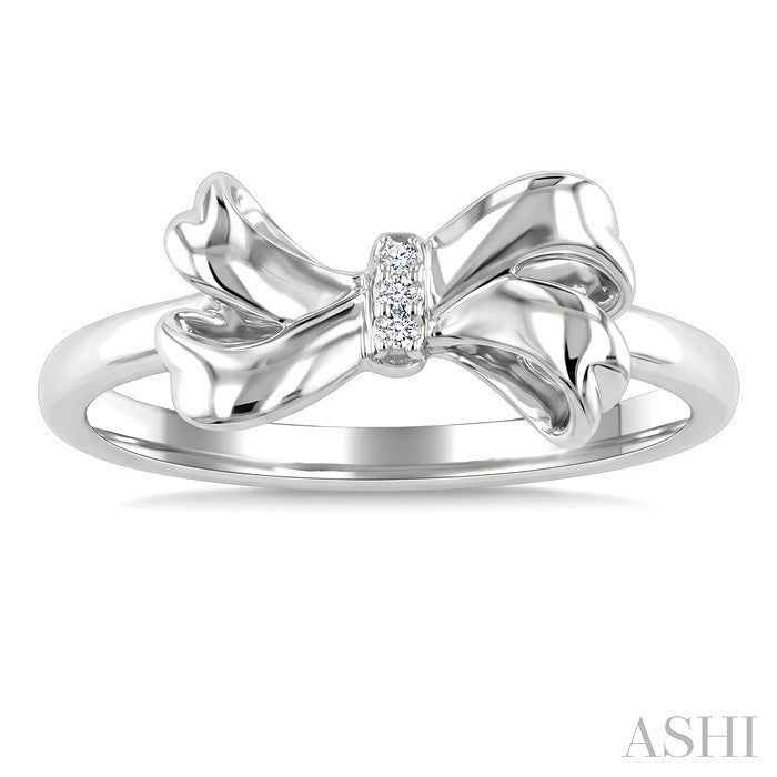 Silver Bow Diamond Fashion Ring