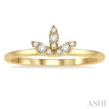 1/10 ctw Tri Leaf Round Cut Diamond Petite Fashion Ring in 10K Yellow Gold