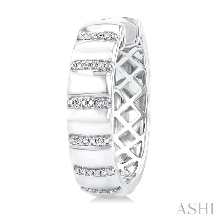 Silver Bold Ribbed Diamond Fashion Hoop Earrings