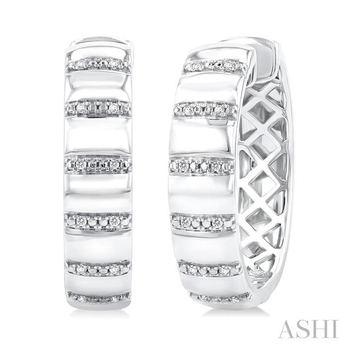 Silver Bold Ribbed Diamond Fashion Hoop Earrings