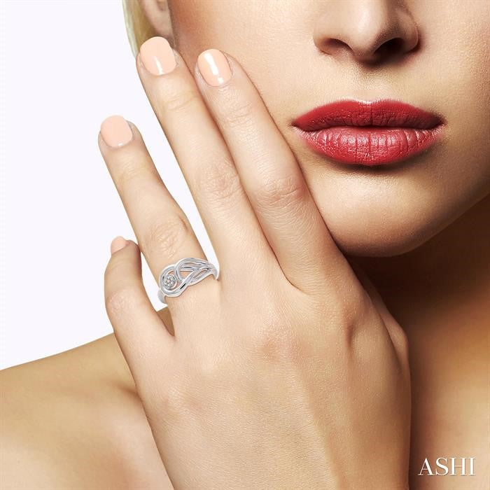 Silver Round Shape Diamond Ring