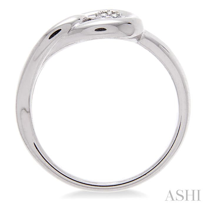 Silver Round Shape Diamond Ring