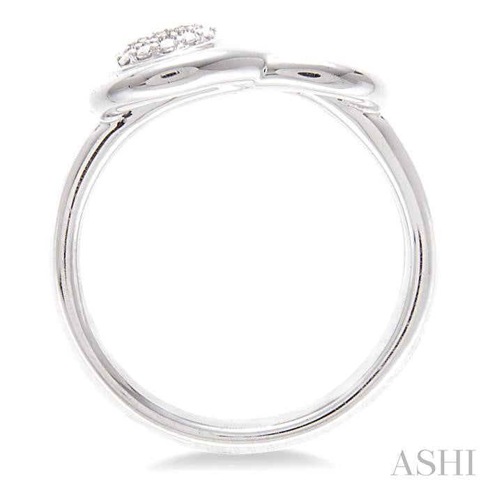 Silver Round Shape Diamond Ring