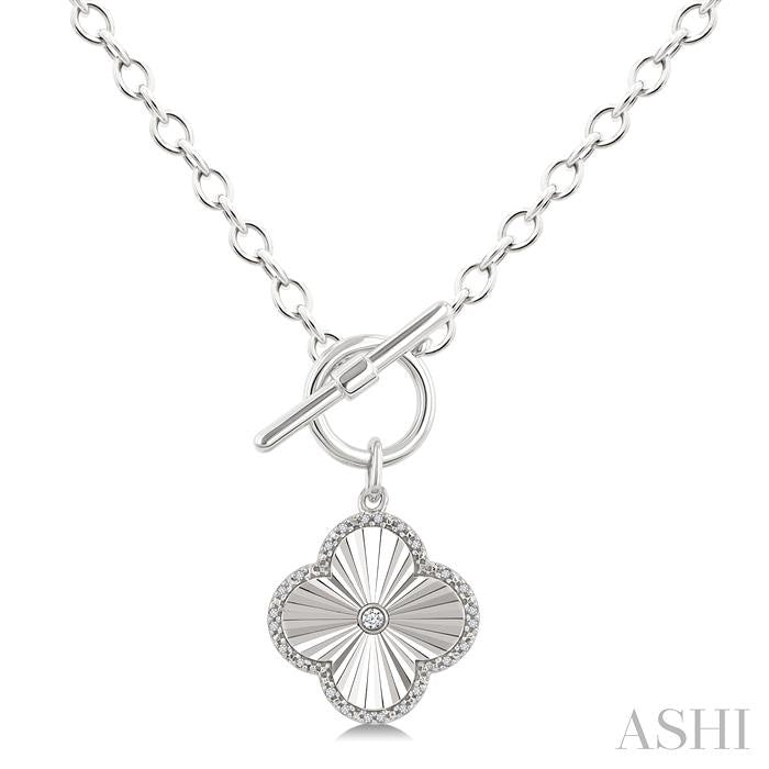 Silver Clover Fluted Toggle Diamond Fashion Necklace