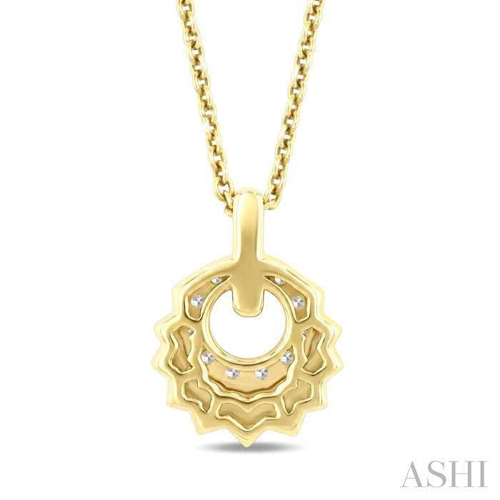 Circle Fluted Diamond Fashion Pendant