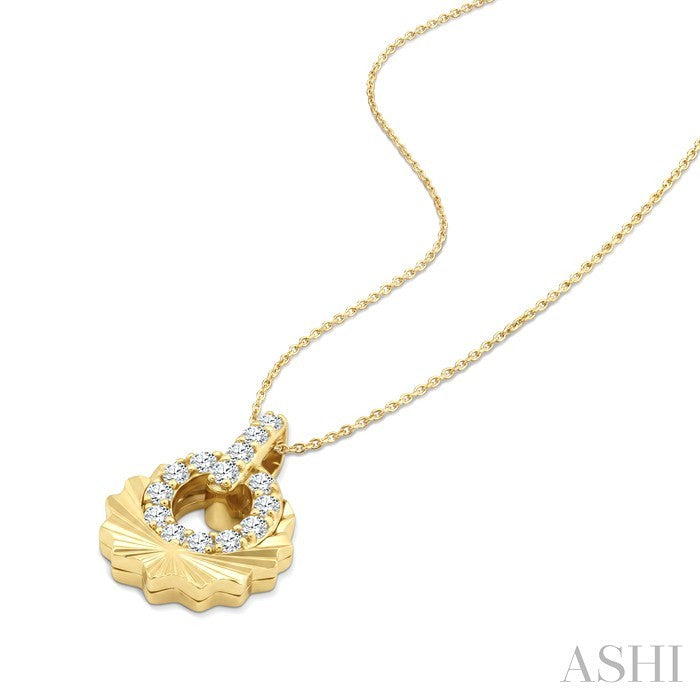 Circle Fluted Diamond Fashion Pendant