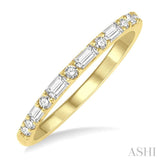 1/3 ctw Alternating Baguette and Round Cut Diamond Wedding Band in 14K Yellow Gold