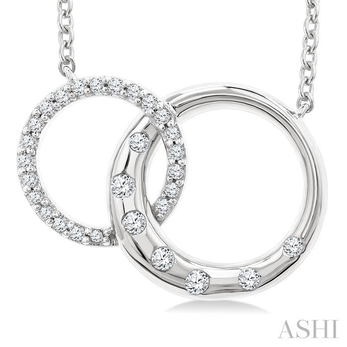 Mosaic Circle Interlock Diamond Fashion Pendant
