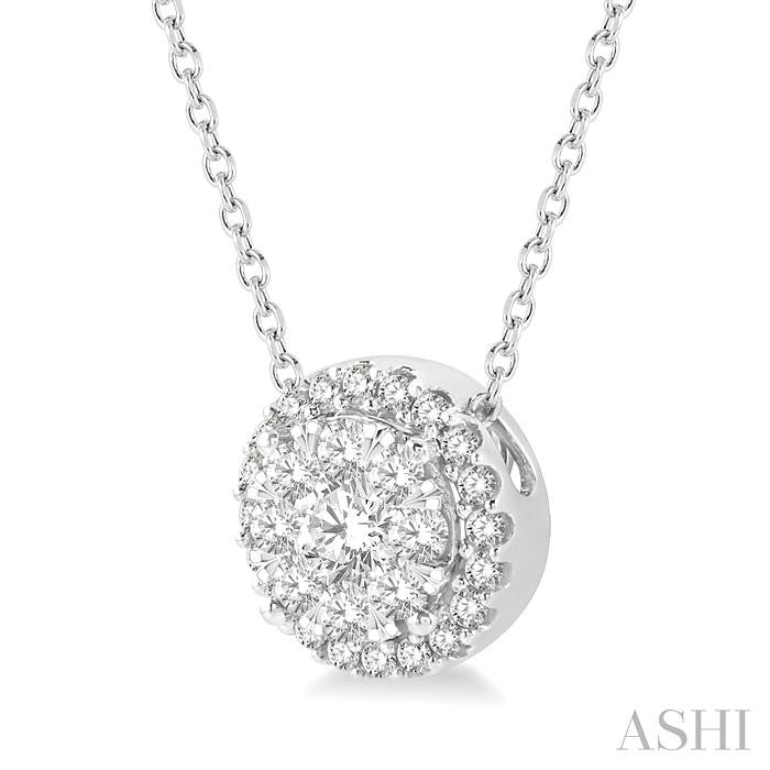 Round Shape Halo Lovebright Essential Diamond Pendant