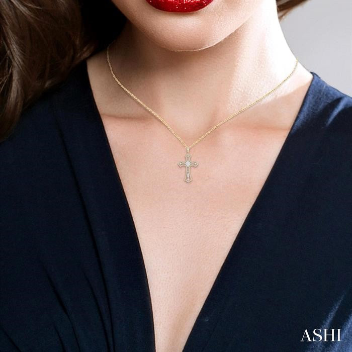 Cross Lovebright Diamond Fashion Pendant