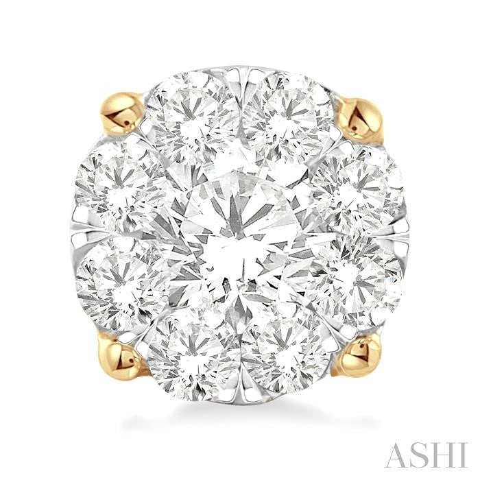 Round Shape Lovebright Essential Diamond Stud Earrings