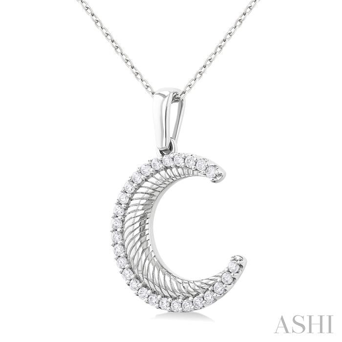 Fluted Crescent Moon Diamond Fashion Pendant
