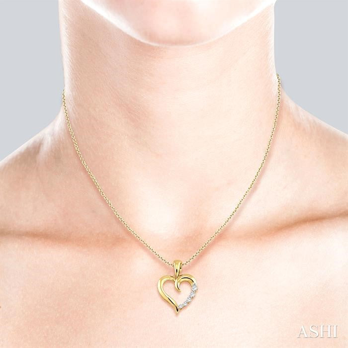 Heart Shape Journey Diamond Fashion Pendant