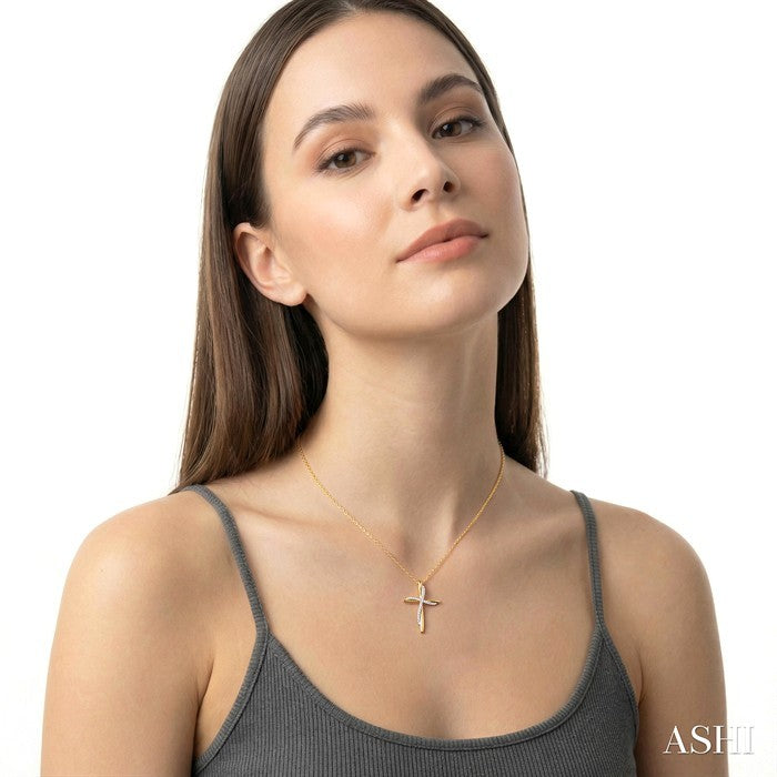 Cross Diamond Fashion Pendant