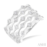 1/3 ctw 5-Row Kite-Shaped Link Round Cut Diamond Wide Fashion Band in 14K White Gold