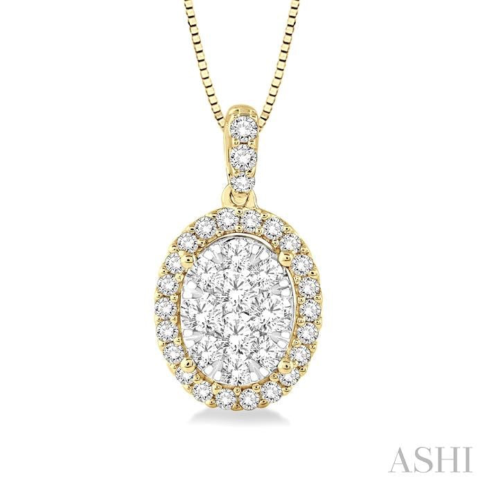 Oval Shape Halo Lovebright Essential Diamond Pendant