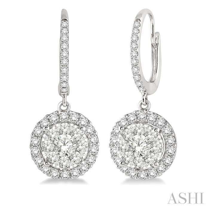 Round Shape Halo Lovebright Essential Diamond Earrings